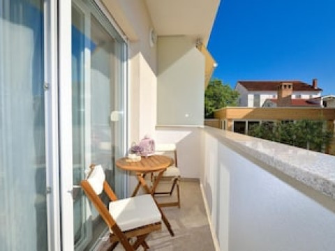 APARTMENTS VILLA KARLA