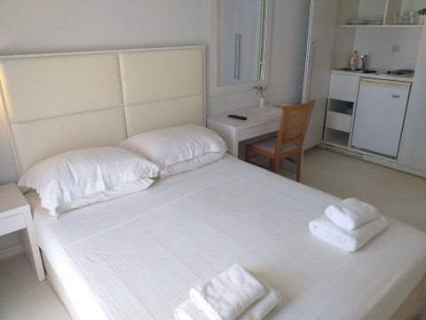 Aphrodite Hotel