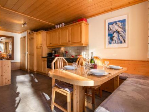 APPARTMENT ARSENE NO 2