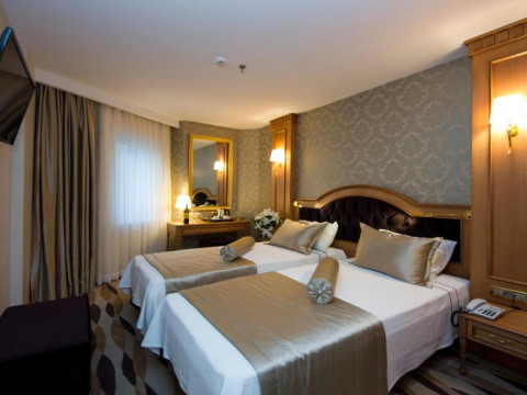 Hotel Aprilis