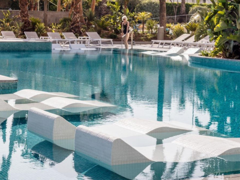 Aqua Hotel Silhouette & Spa - Adults Only