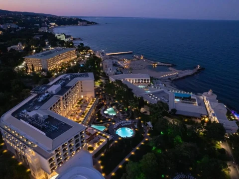 AQUAHOUSE ENSANA HOTEL