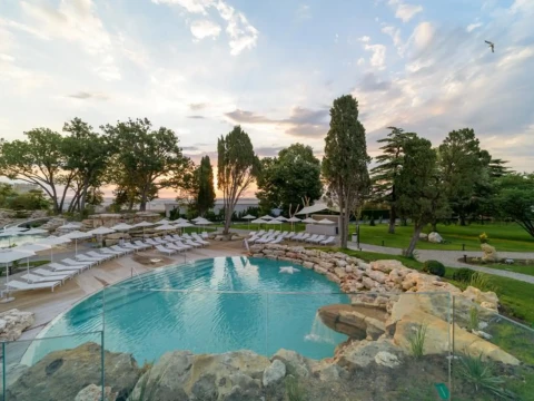 AQUAHOUSE ENSANA HOTEL