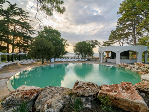 AQUAHOUSE HOTEL AND SPA