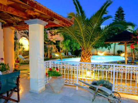 Aquarius Apartments