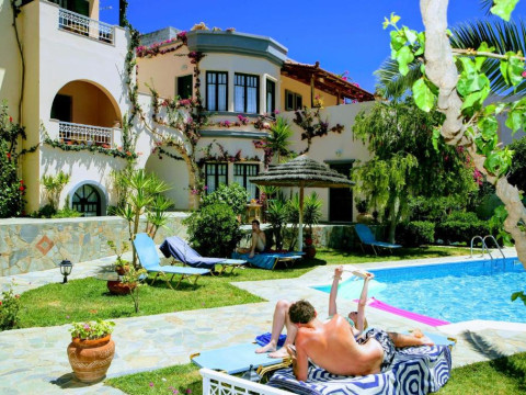 Aquarius Apartments