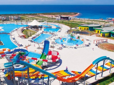 AQUASIS DELUXE RESORT & SPA