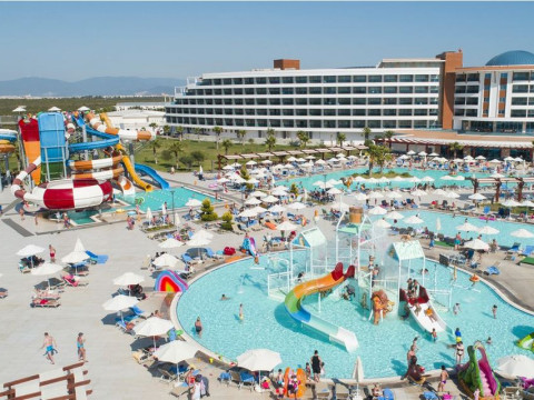 AQUASIS DELUXE RESORT & SPA