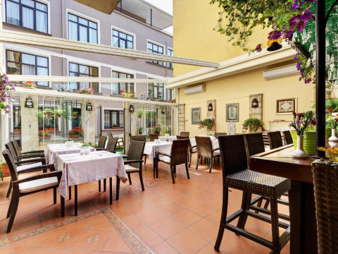 Arena Hotel - Special Class