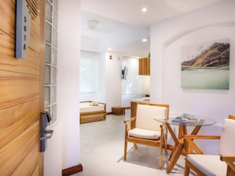 ARENAS DEL MAR BEACHFRONT AND RAINFOREST RESORT