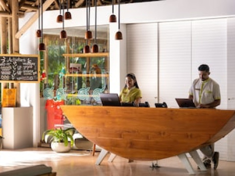 ARENAS DEL MAR BEACHFRONT AND RAINFOREST RESORT