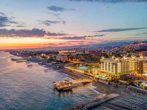 Aria Resort & Spa