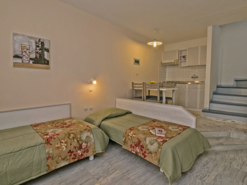 ARIADNE HOTEL