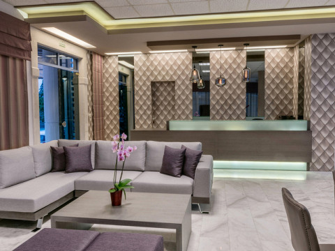 ARIADNE HOTEL