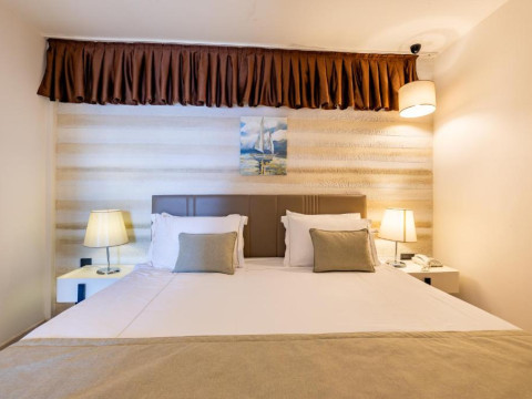 ARIN RESORT ( EX. SUNCANCE RESORT )
