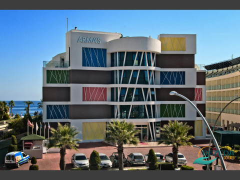 Green Beach Resort