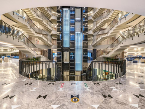 Arnor De Luxe Hotel & Spa