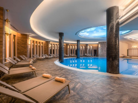 ARNOR DE LUXE HOTEL  SPA