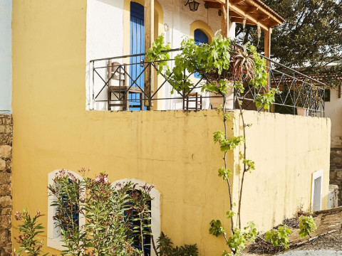 Arolithos Traditional Cretan Village