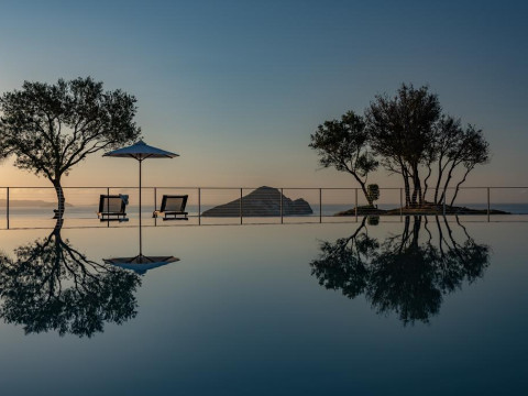 Artina Luxury Villa