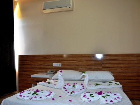 Aslan Corner Hotel