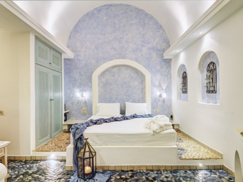 Astarte Suites