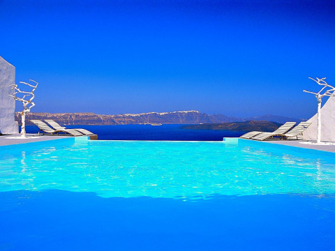 Astarte Suites