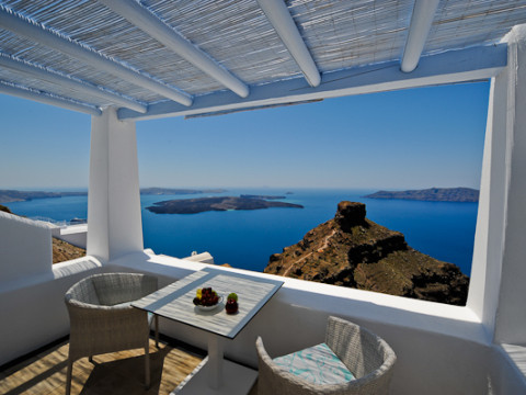 Astra Apartments & Suites