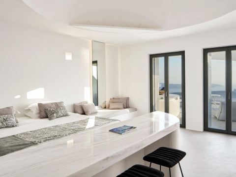 Astra Apartments & Suites