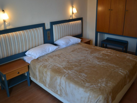 Astron Hotel