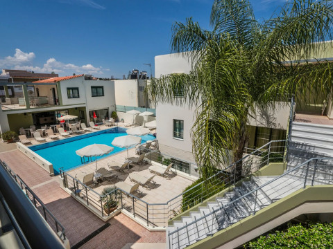 ATHINA BEACH HOTEL