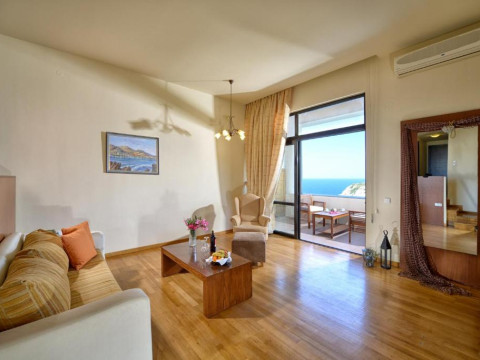 Athina Palace Resort and Spa