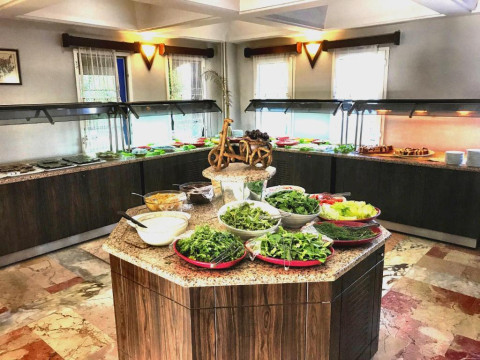 Atrium Hotel