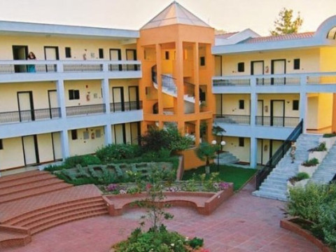 Atrium Hotel