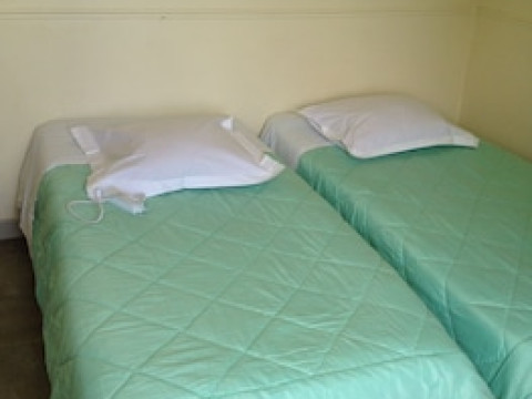 AU ROYAL MAD HOTEL