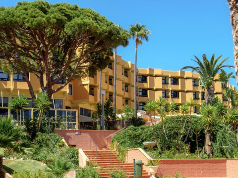 Auramar Beach Resort