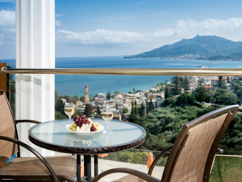 Avalon Hotel (Adults Only)