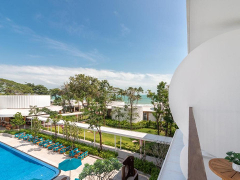 AVANI Chaweng Samui Hotel & Beach Club