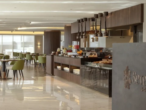 Avani Palm View Dubai Hotel & Suites