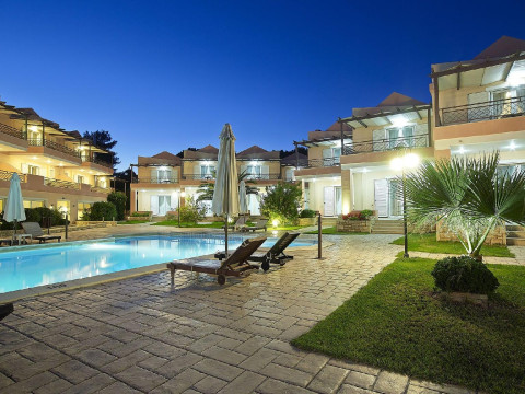 Avantis Suites Hotel