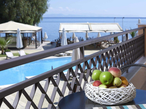 Avantis Suites Hotel