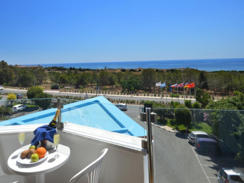 Avlida Hotel