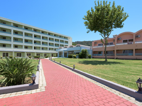 AVRA BEACH 