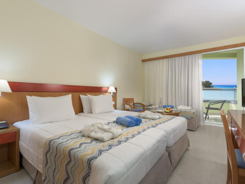 AVRA BEACH RESORT HOTEL & BUNGALOWS