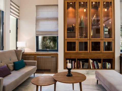 Avra City Hotel