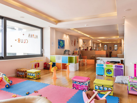AVRA IMPERIAL HOTEL