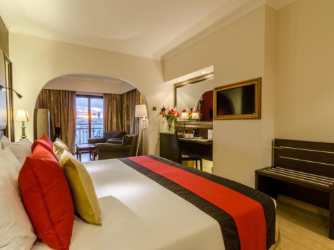 Hotel AX The Victoria