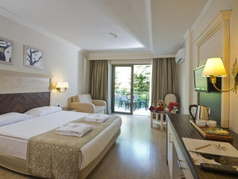 AYDINBEY KINGS PALACE & SPA
