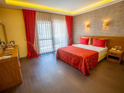 Hotel Azka