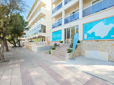 AZULINE HOTEL BAHAMAS Y BAHAMAS II